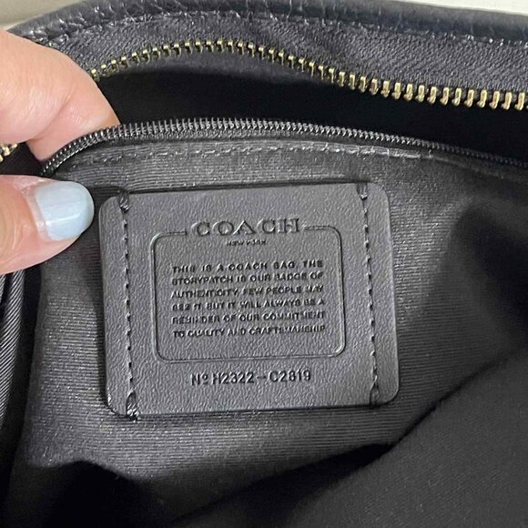 COACH VAL DUFFLE WOMEN'S SIGNATURE CANVAS/PEBBLE LEATHER CROSSBODY BAG NWOT - Picture 12 of 14